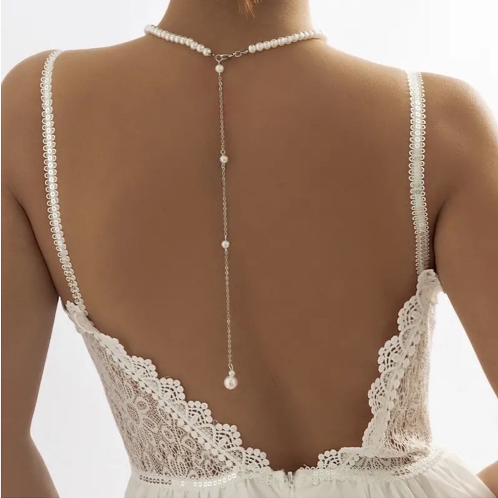 Elegant Pearl Backdrop Necklace